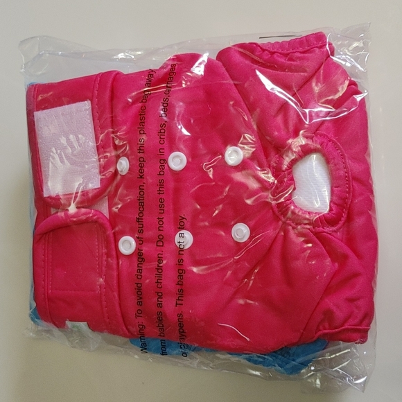 3/$10 NIP Wegreeco Female Dog Diapers M, Bright Colors